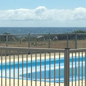 https://appartement-7-rez-de-chausse-vue-mer.inbrittany.com