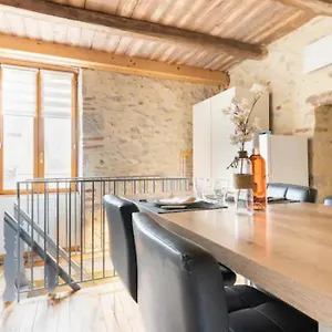 https://gite-tour-du-rocher.midi-pyreneeshotels.com